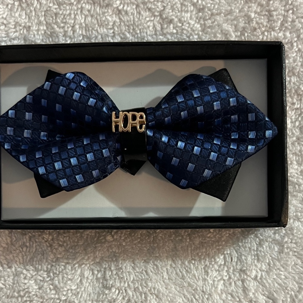 Tytus Ties Hope Accent Navy Blue boys Bow Tie